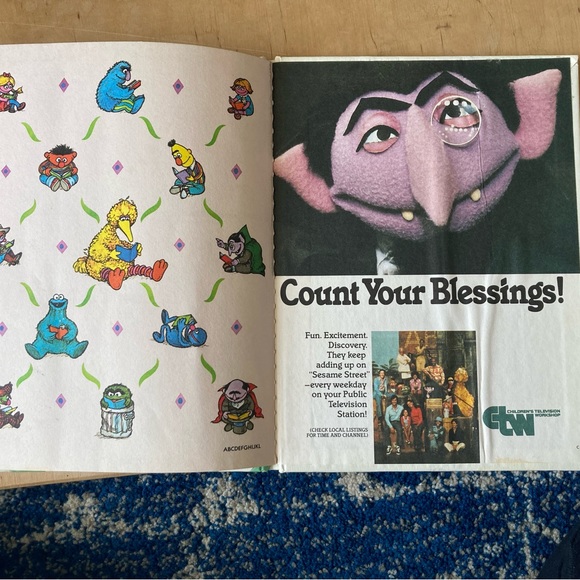 Vintage Sesame Street books featuring Muppets - Picture 2 of 15